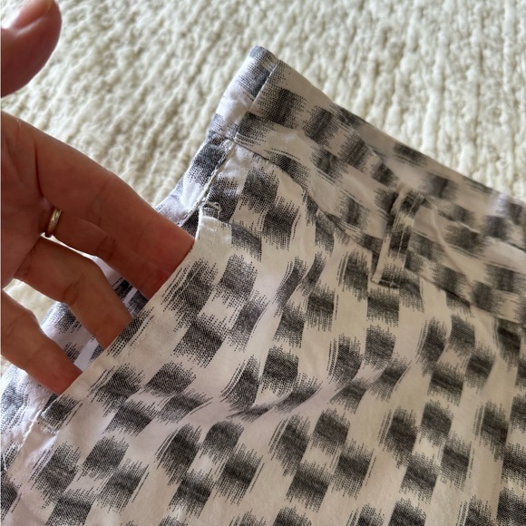 Khakis by GAP women’s shorts 🦋 - Picture 7 of 7